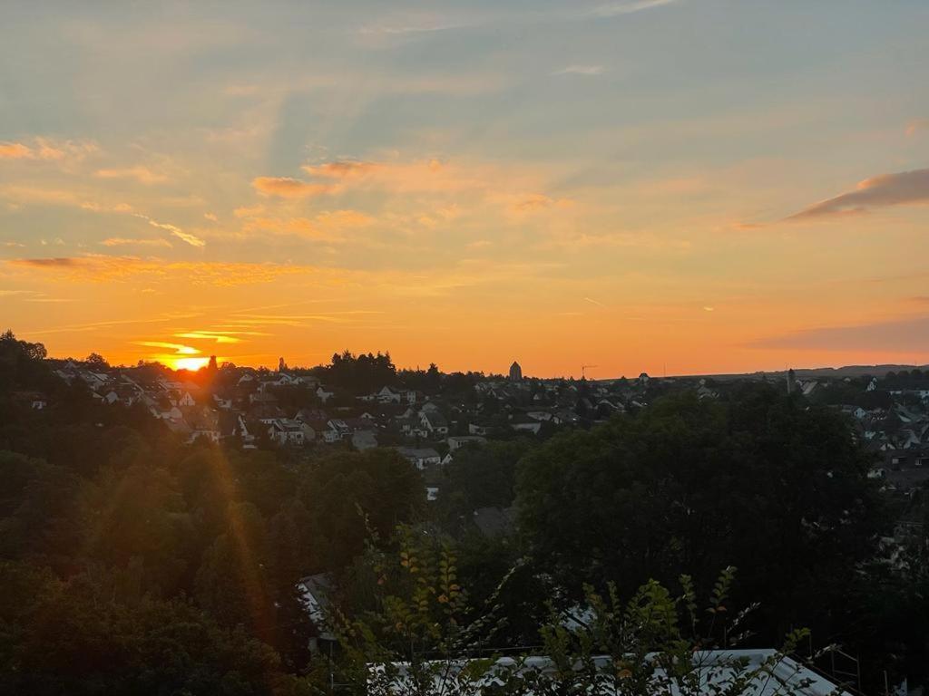 Mayen, Im Mohren, Privatzimmer Nr2, Waldrand, Nahe Nurburgring & Burg Eltz, Gemeinschaftsbad Экстерьер фото